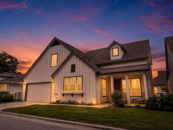 1141 Lucca DR, Dripping Springs, TX 78620