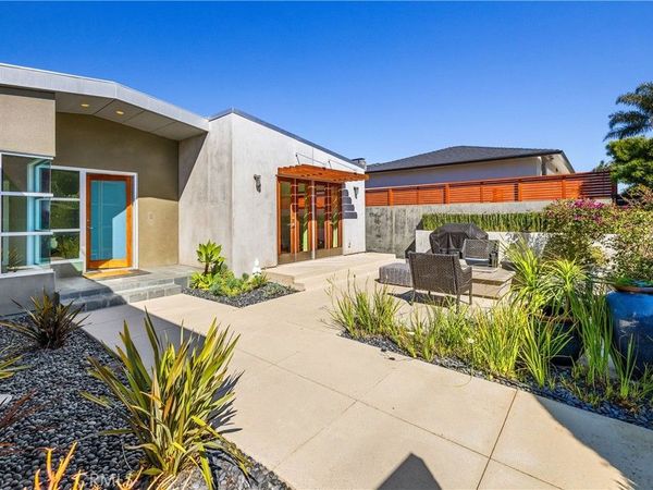 409 Calle Mayor, Redondo Beach, CA 90277