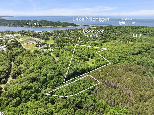 Day Avenue, Frankfort, MI 49635