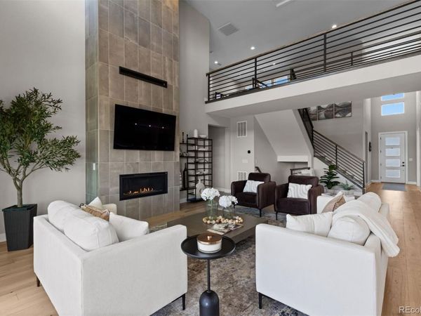 5932 Los Olivas Point, Parker, CO 80134