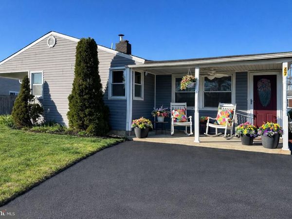 47 GLENWOOD LANE, LEVITTOWN, PA 19055
