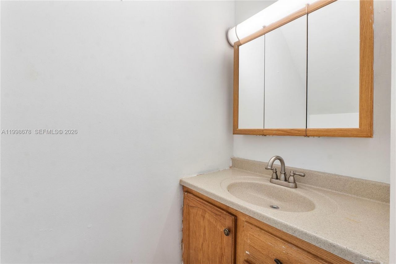 8243 NW 9th Ct , Unit 7, Plantation, FL 33324 Photo