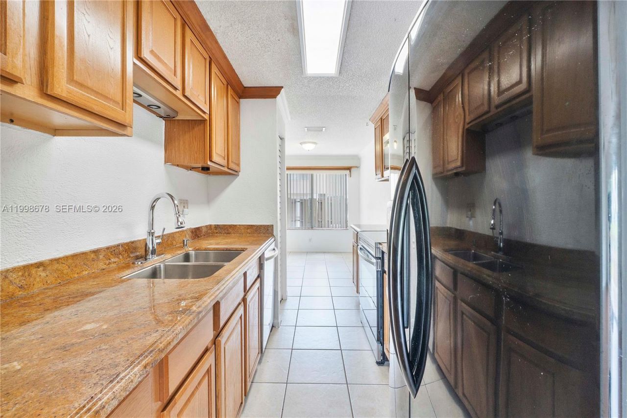 8243 NW 9th Ct , Unit 7, Plantation, FL 33324 Photo