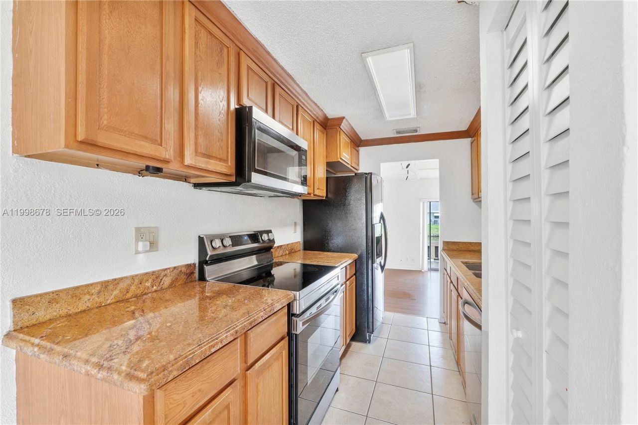 8243 NW 9th Ct , Unit 7, Plantation, FL 33324 Photo