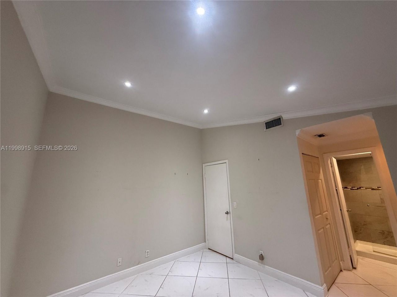 17268 NW 60th Ct, Hialeah, FL 33015 Photo
