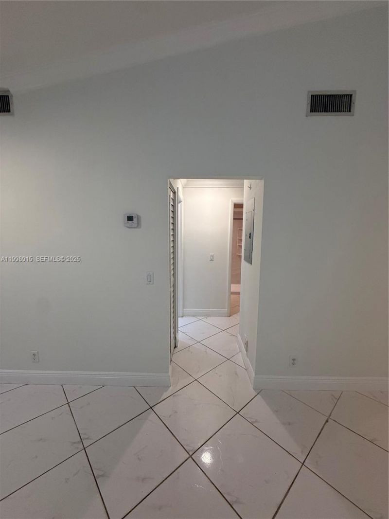 17268 NW 60th Ct, Hialeah, FL 33015 Photo