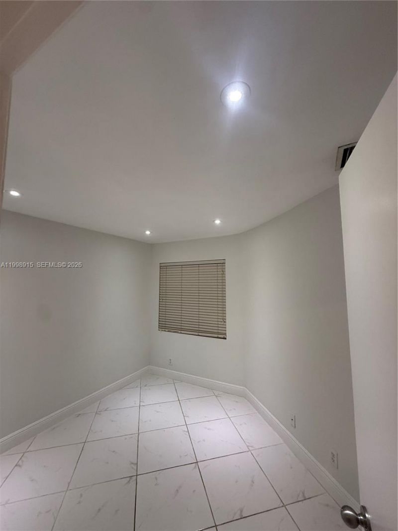 17268 NW 60th Ct, Hialeah, FL 33015 Photo