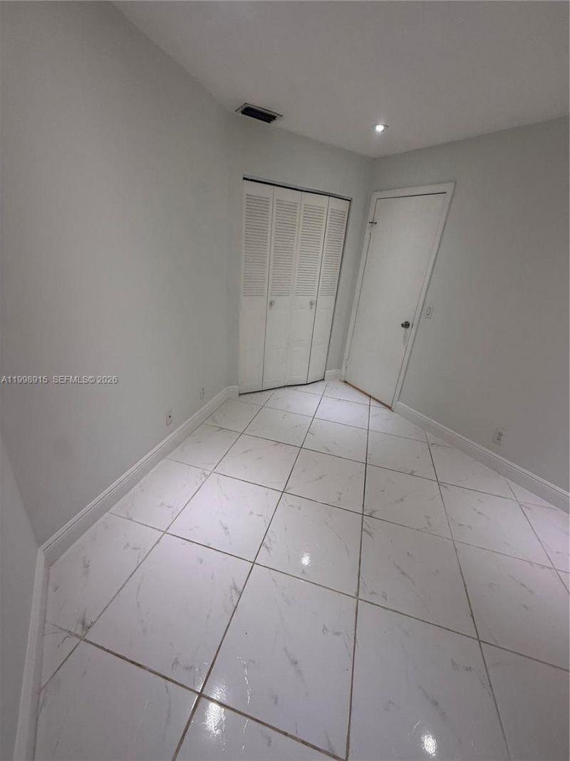 17268 NW 60th Ct, Hialeah, FL 33015 Photo