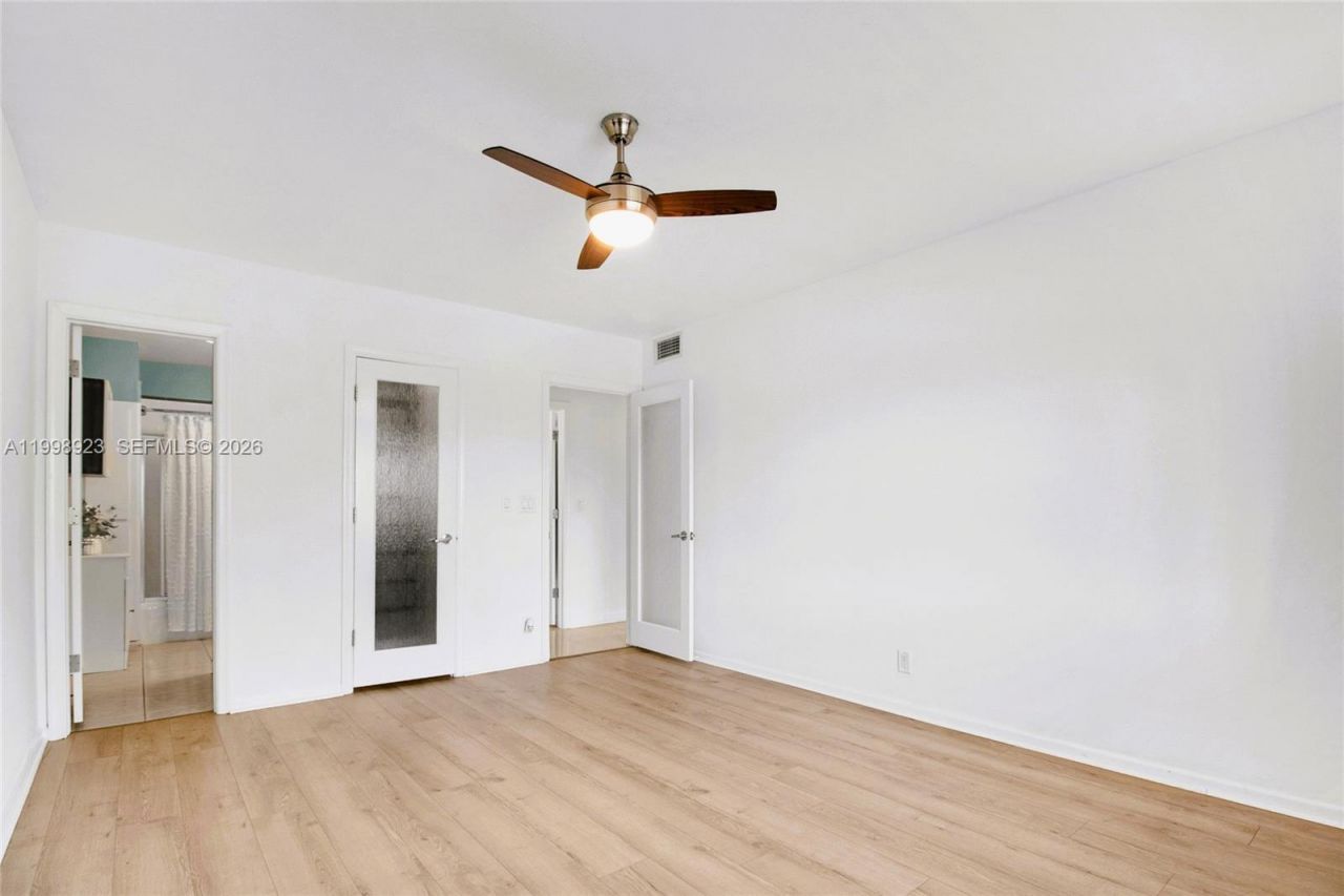 2230 NE 56th Pl, Unit 227, Fort Lauderdale, FL 33308 Photo