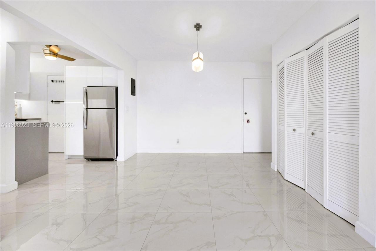 2230 NE 56th Pl, Unit 227, Fort Lauderdale, FL 33308 Photo