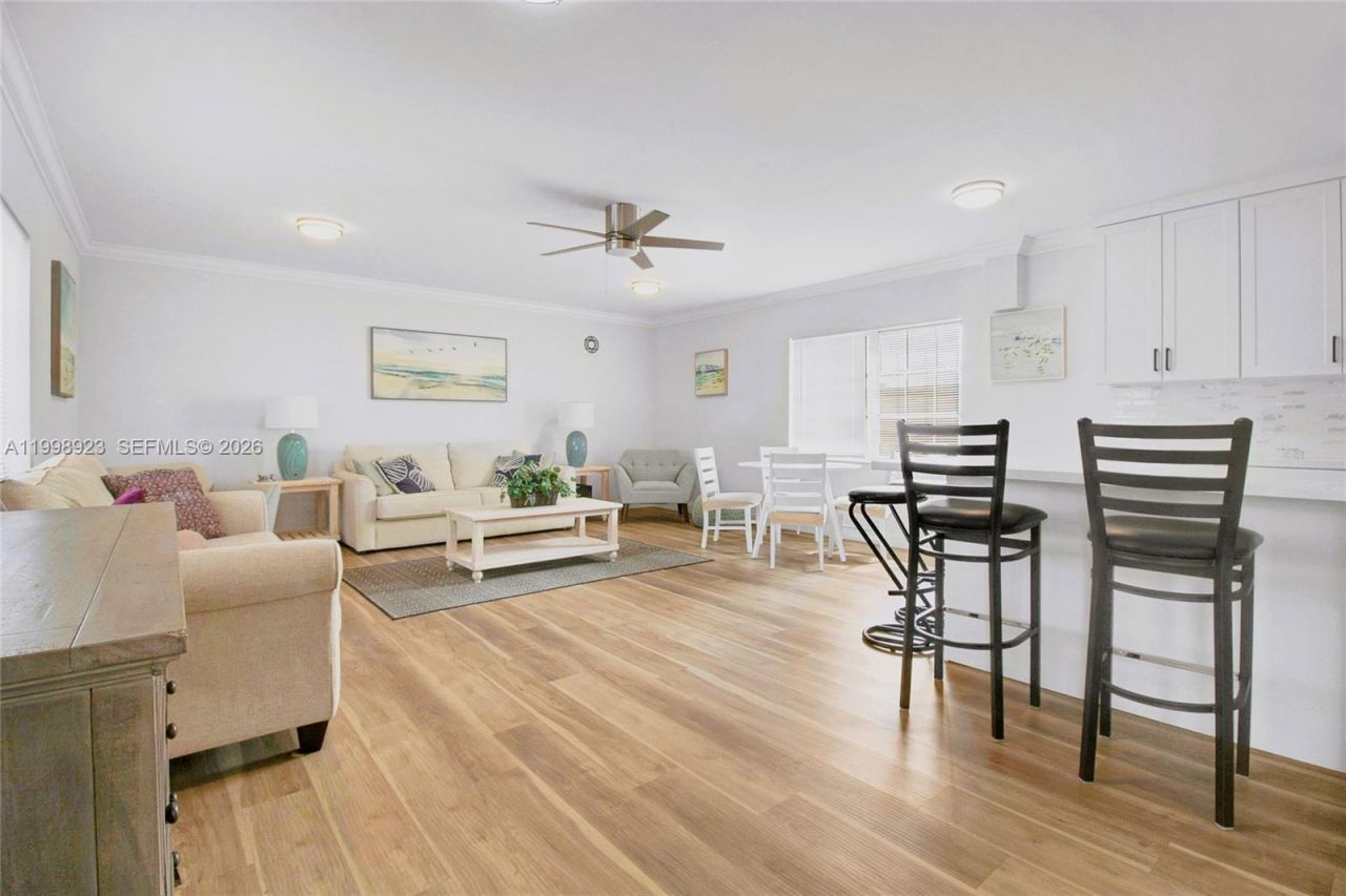 2230 NE 56th Pl, Unit 227, Fort Lauderdale, FL 33308 Photo