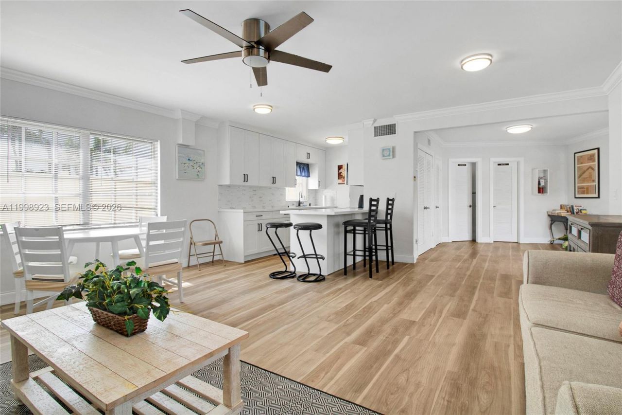 2230 NE 56th Pl, Unit 227, Fort Lauderdale, FL 33308 Photo