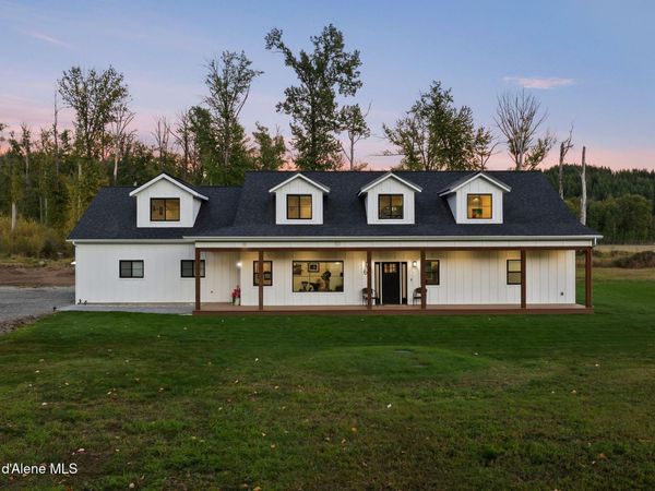 61 Lightfoot Dr, Sandpoint, ID 83864