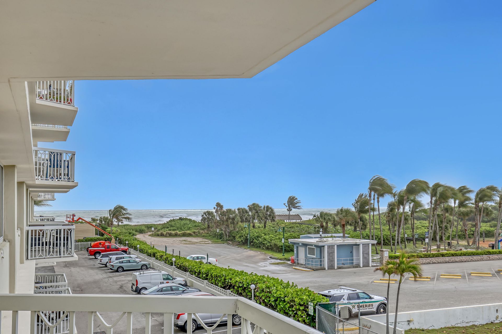 125 S Ocean Avenue, Unit 304, Palm Beach Shores, FL 33404 Photo