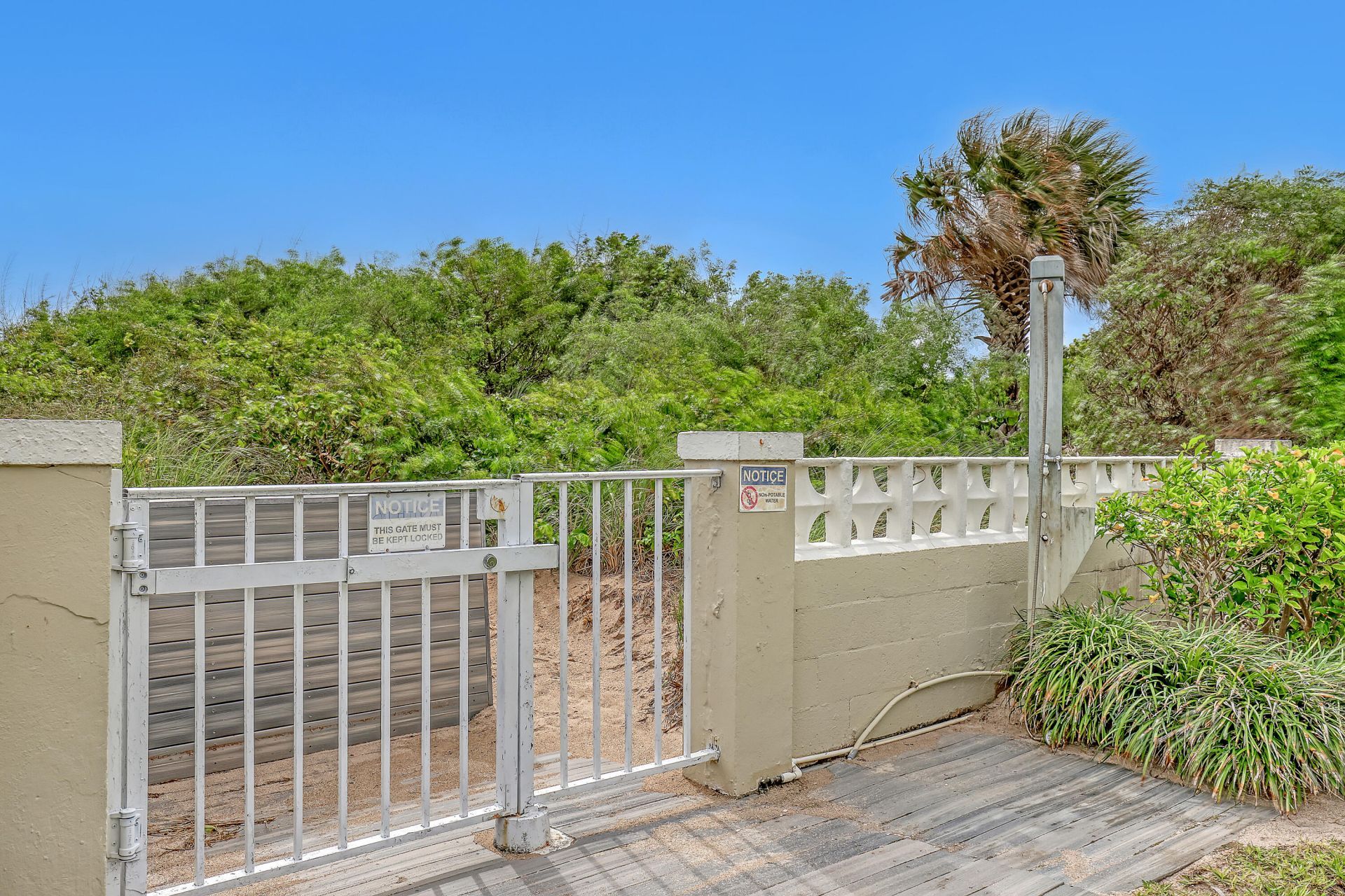 125 S Ocean Avenue, Unit 304, Palm Beach Shores, FL 33404 Photo