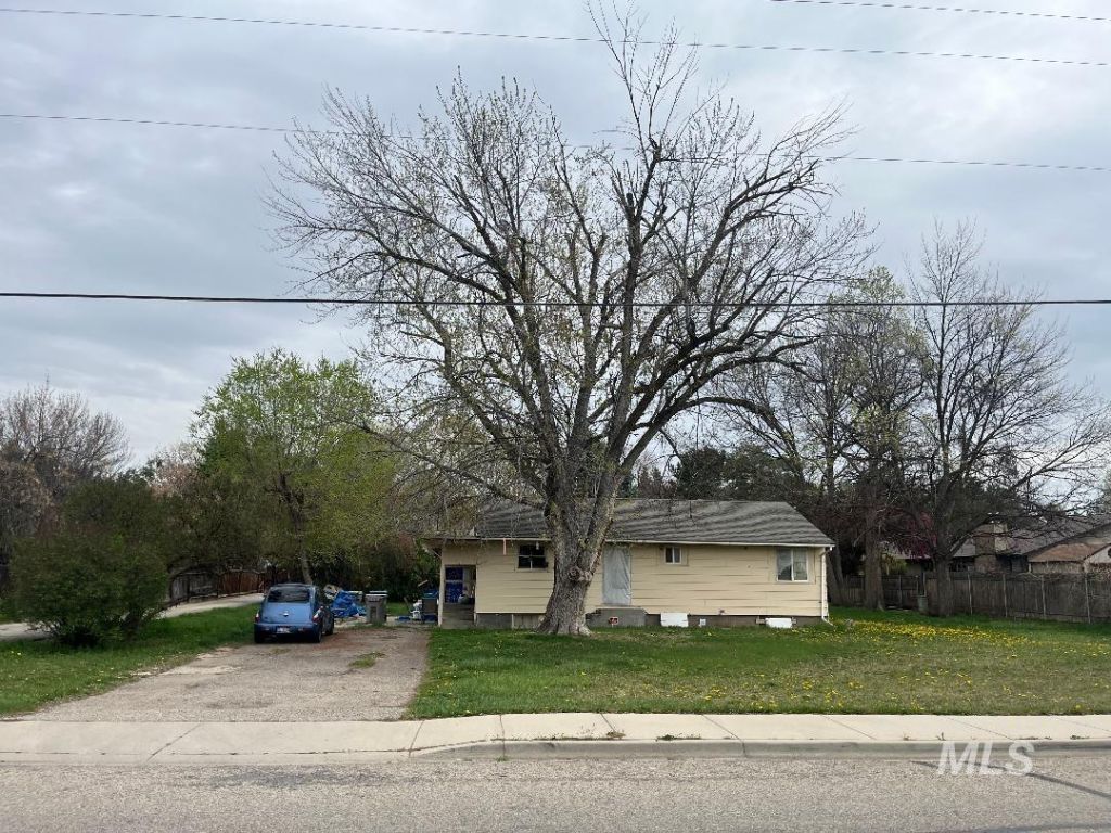 2300 S Pond, Boise, ID 83705 Main Photo