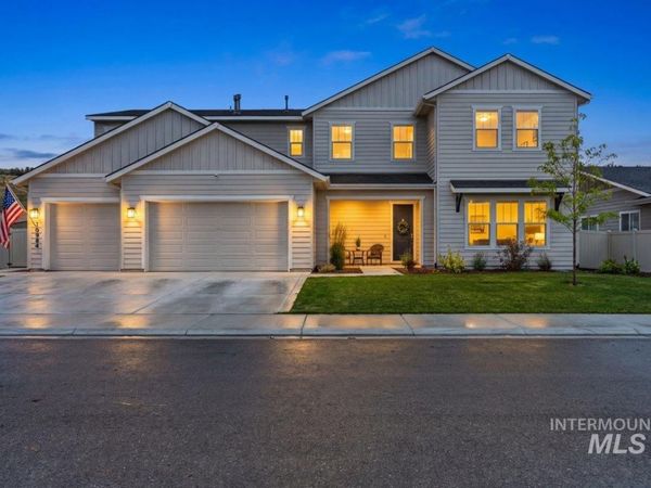 10984 W Collina Vista Dr, Star, ID 83669