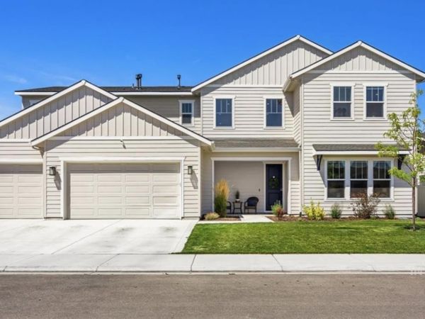 10984 W Collina Vista Dr, Star, ID 83669