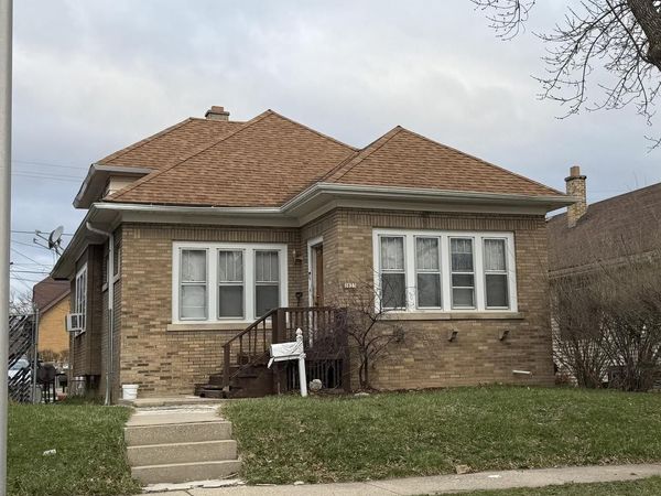 2835 N 54th STREET, Milwaukee, WI 53210