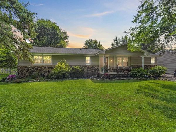 N4742 THOMPSON ROAD, Shiocton, WI 54170