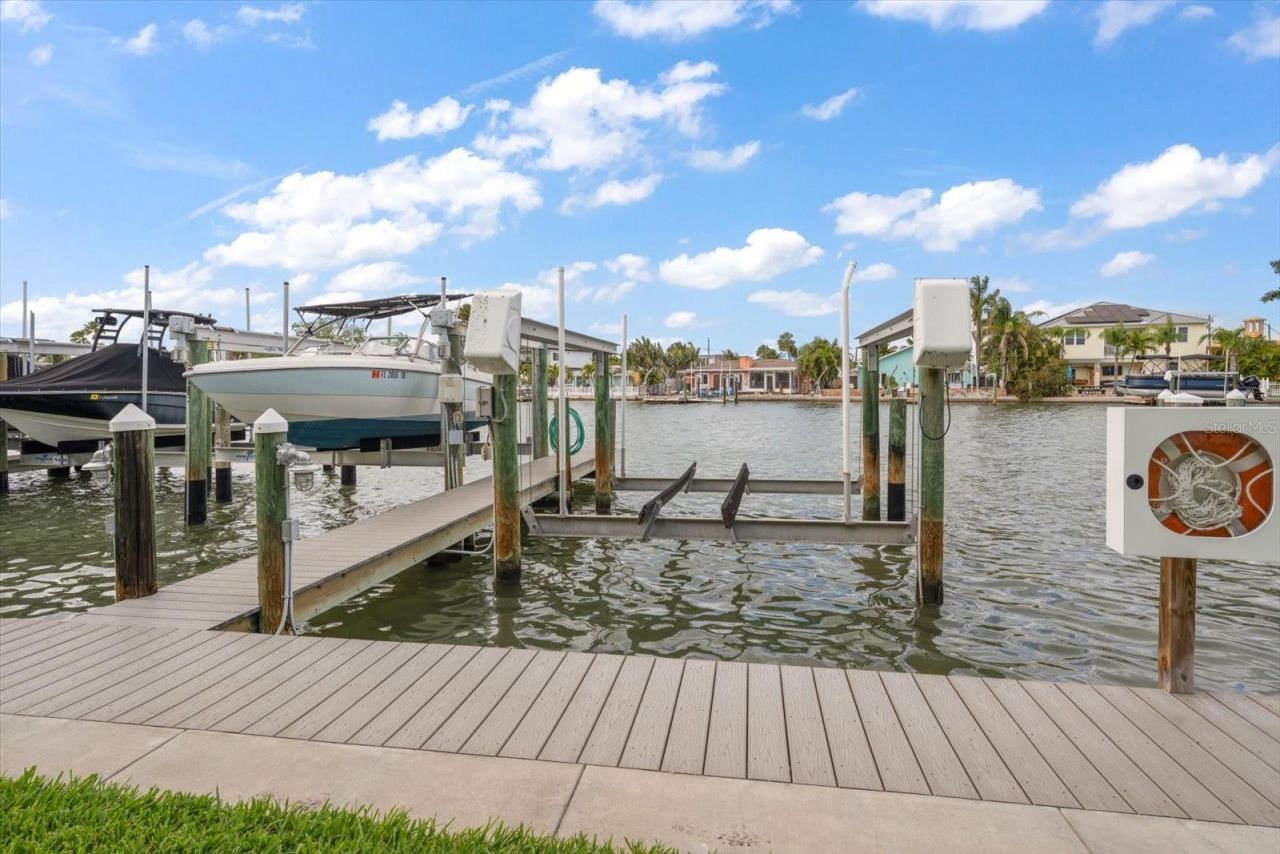124 Marcdale Boulevard, Indian Rocks Beach, FL 33785 Photo