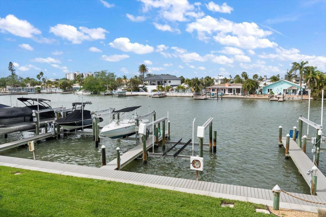 124 Marcdale Boulevard, Indian Rocks Beach, FL 33785 Photo