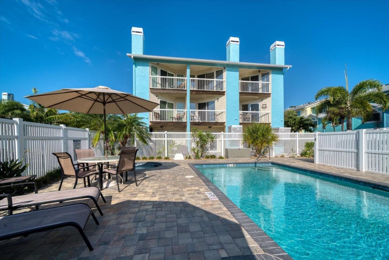 124 Marcdale Boulevard, Indian Rocks Beach, FL 33785 Photo