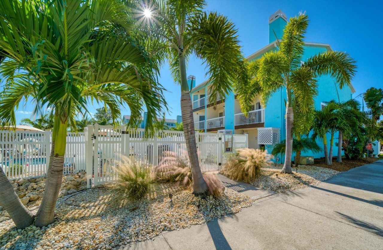 124 Marcdale Boulevard, Indian Rocks Beach, FL 33785 Photo