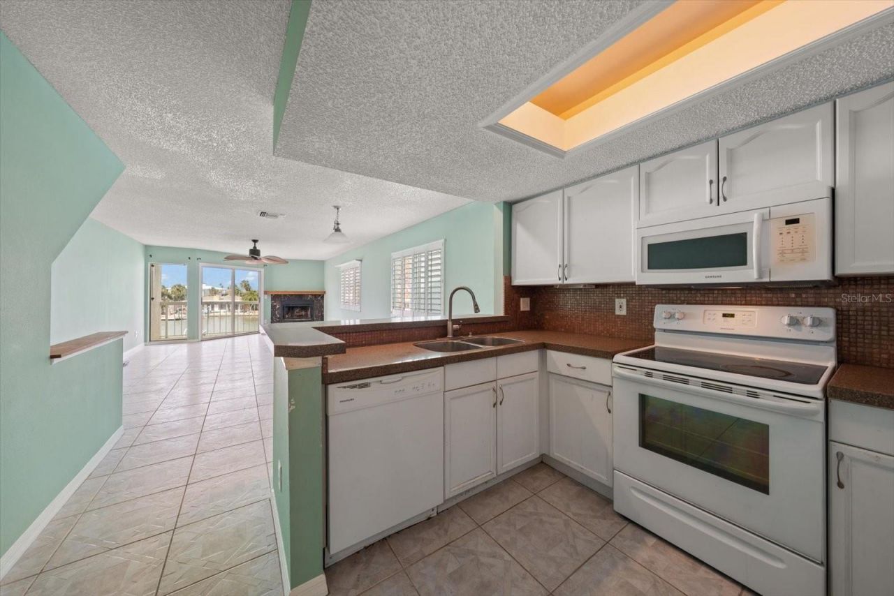 124 Marcdale Boulevard, Indian Rocks Beach, FL 33785 Photo