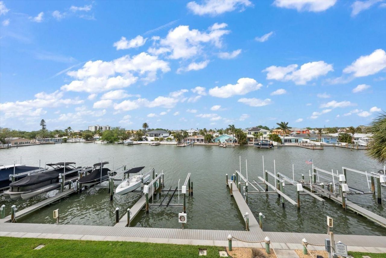 124 Marcdale Boulevard, Indian Rocks Beach, FL 33785 Photo