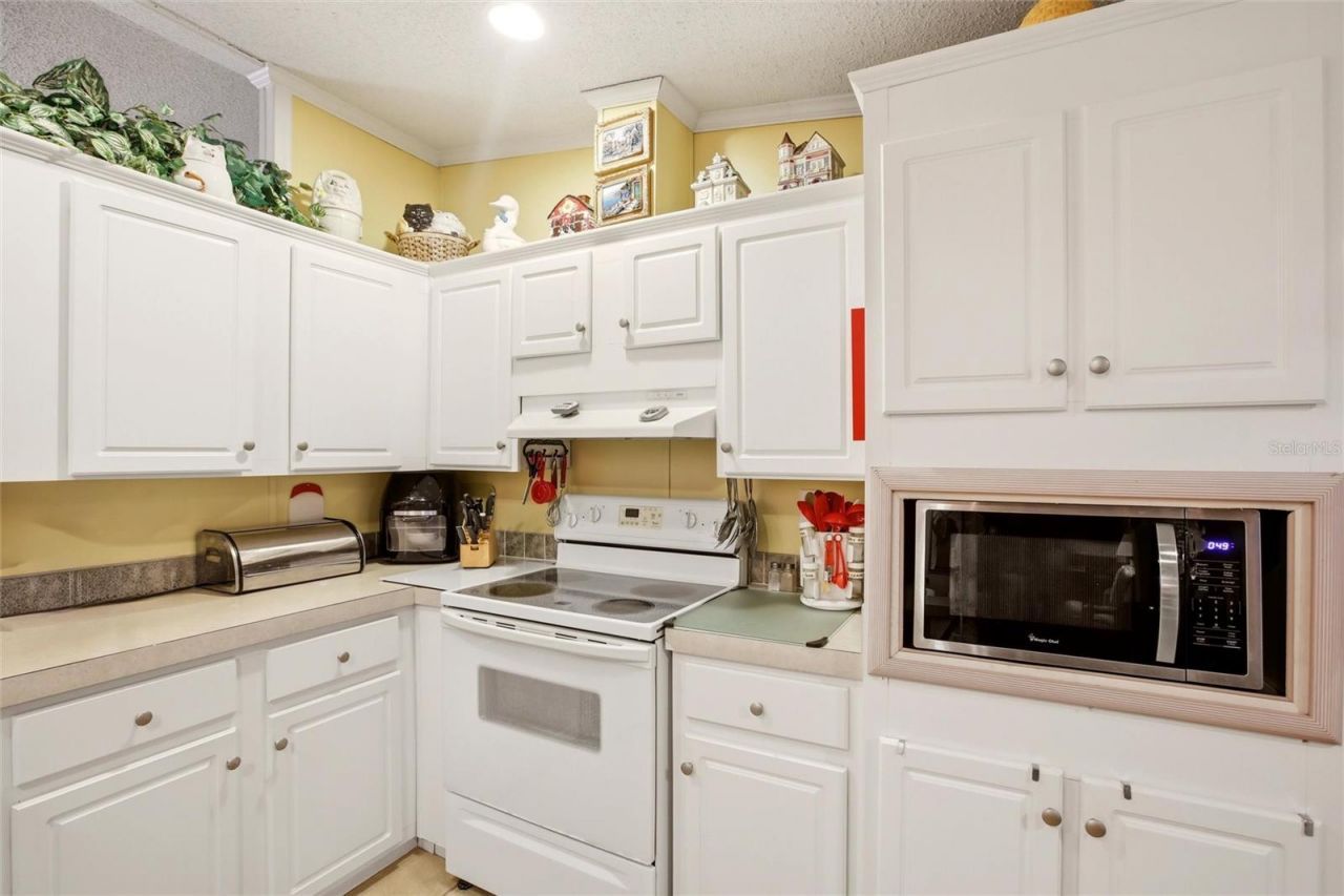 184 W Manatee Loop, Punta Gorda, FL 33950 Photo