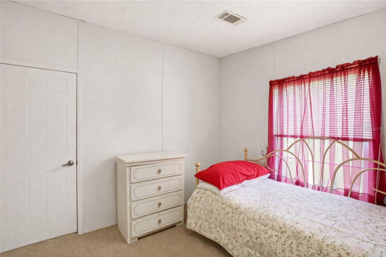 184 W Manatee Loop, Punta Gorda, FL 33950 Photo
