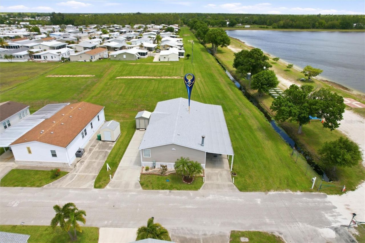 184 W Manatee Loop, Punta Gorda, FL 33950 Photo