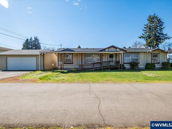 1184 27th Av, Sweet Home, OR 97386