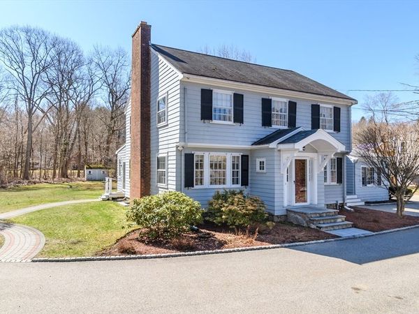 786 Boston Post Rd, Weston, MA 02493