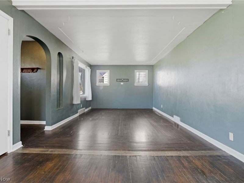 240 E 45th Street, Lorain, OH 44052 Photo 19