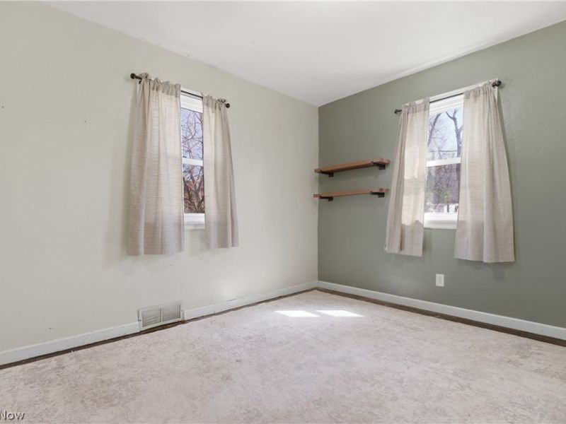 240 E 45th Street, Lorain, OH 44052 Photo 25