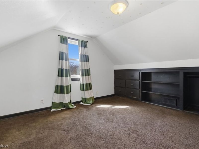 240 E 45th Street, Lorain, OH 44052 Photo 29