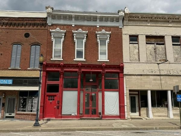 609 W Main Street, Mitchell, IN 47446