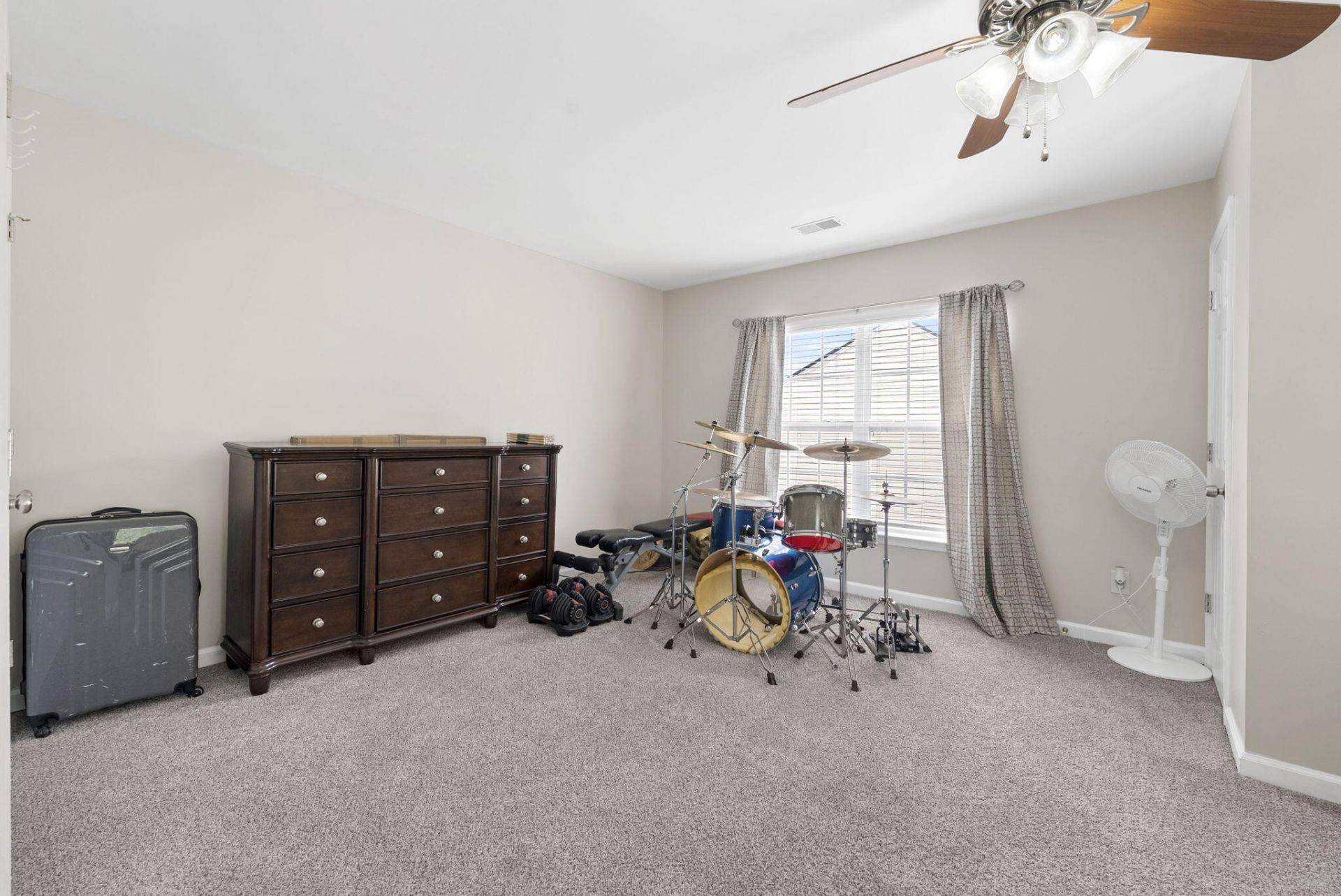 109 Hollytree Circle Photo 23