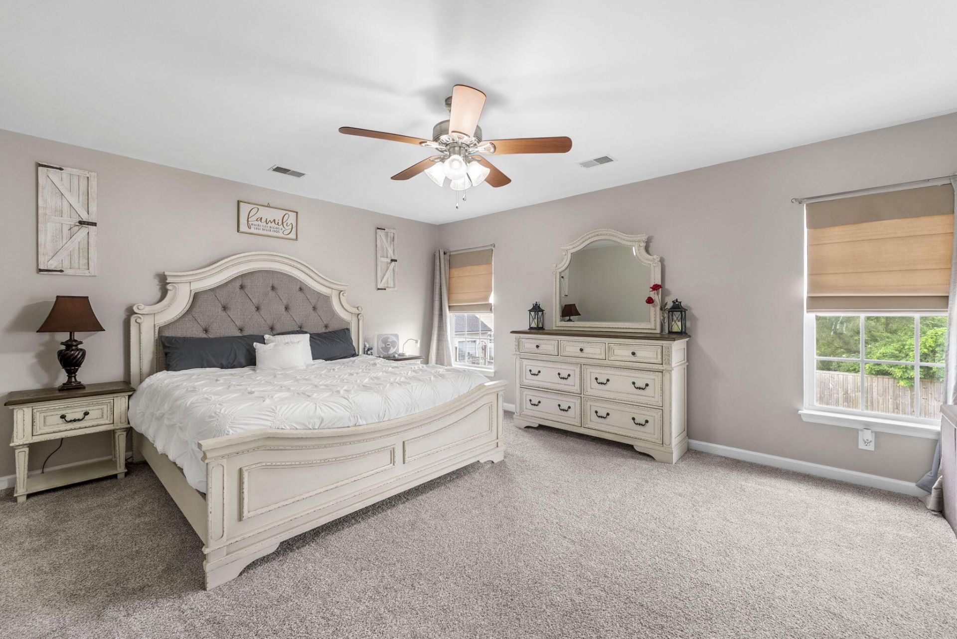 109 Hollytree Circle Photo 4