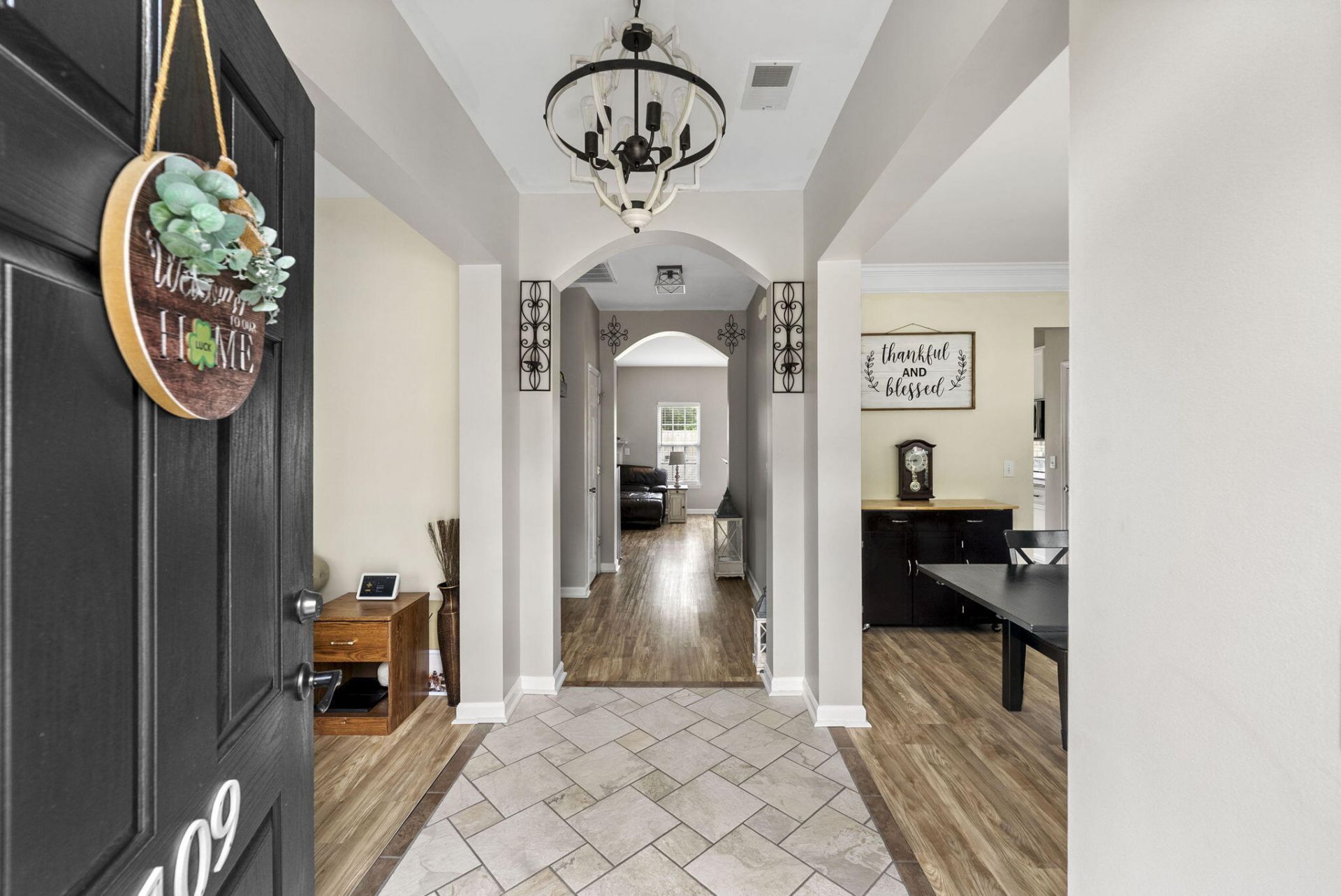 109 Hollytree Circle Photo 6