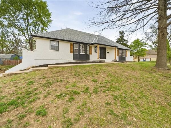 12816 Overhill Avenue, Grandview, MO 64030