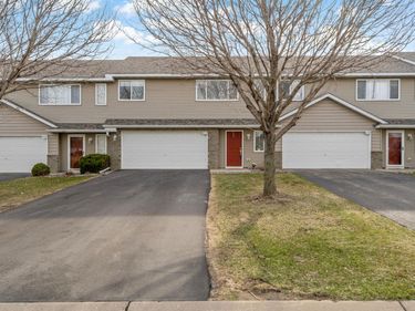 4372 Blakewood Drive, Shakopee, MN 55379