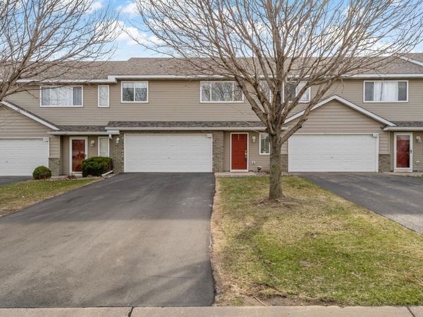 4372 Blakewood Drive, Shakopee, MN 55379