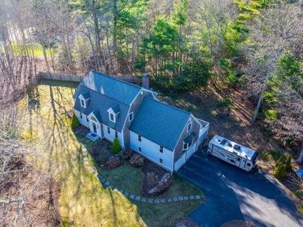 1 Lighthouse Lane, Forestdale, MA 02644