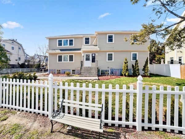 276 5th Avenue, New Rochelle, NY 10801