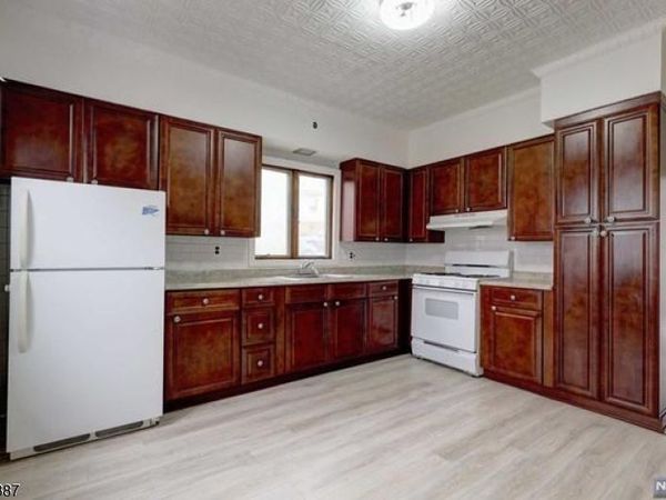 58 Westervelt Ave, Hawthorne, NJ 07506