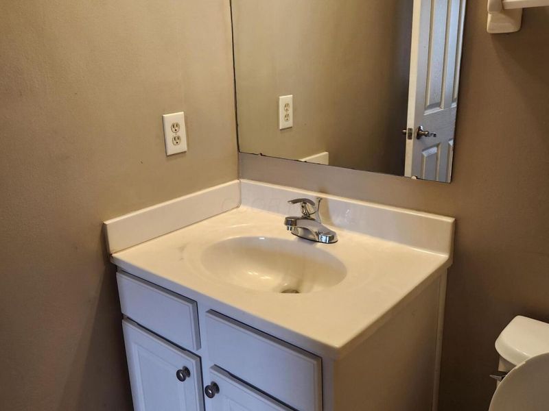 5423 Garden Ridge, Columbus, OH 43228 Photo 15