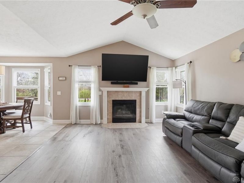 30 Lakeside Drive, Springboro, OH 45066 Photo 6